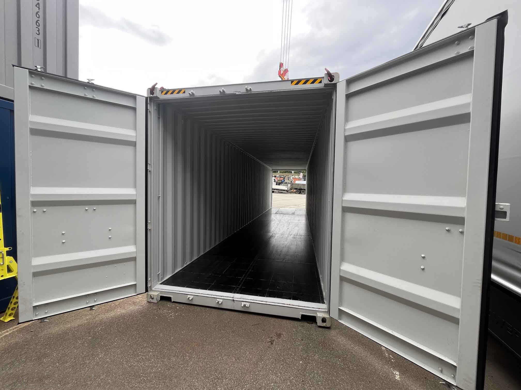 40ft High-Cube Double-Door Shipping Container - Plywood Floor - RAL 7035 Light Grey — supplier photo 1